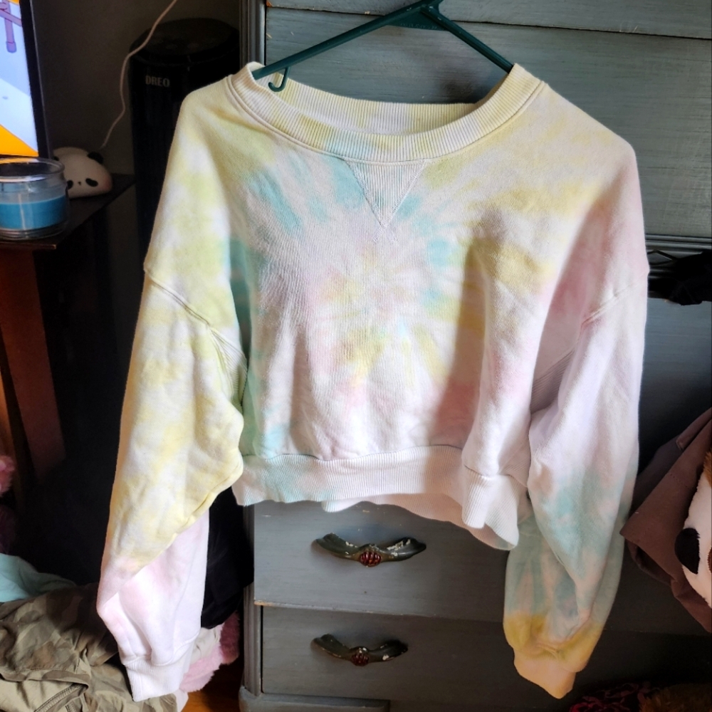 Tie-dye Cropped Sweatshirt From Aeropostale